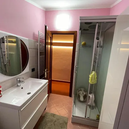 La Casa Di Emma Lucques